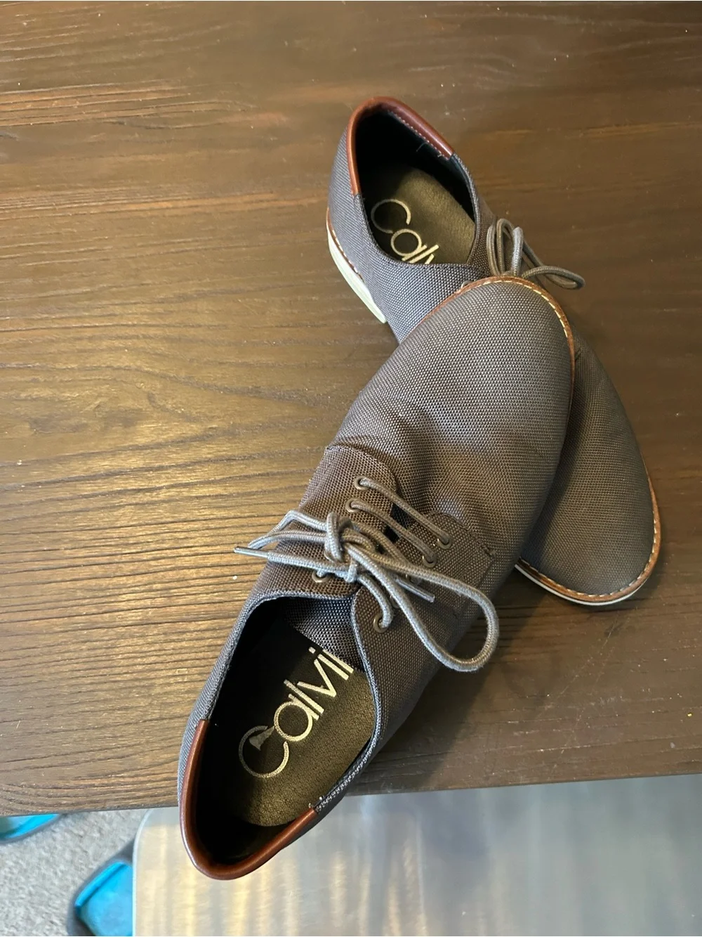 Calvin Klein men’s gray canvas oxfords
